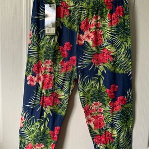 Women's Floral Print‎ Capri Pants Multicolor Size One Size Casual
